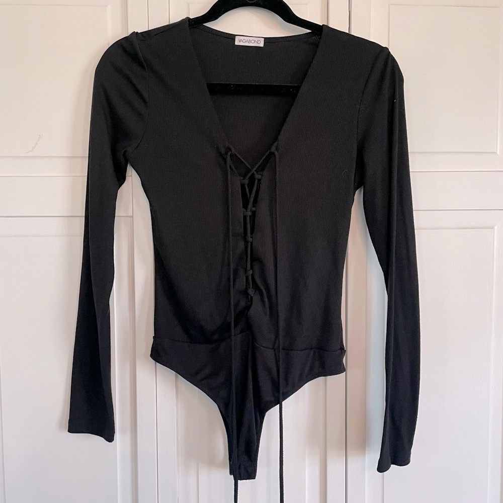 VAGABOND LOW V BODYSUIT WITH TIE UP